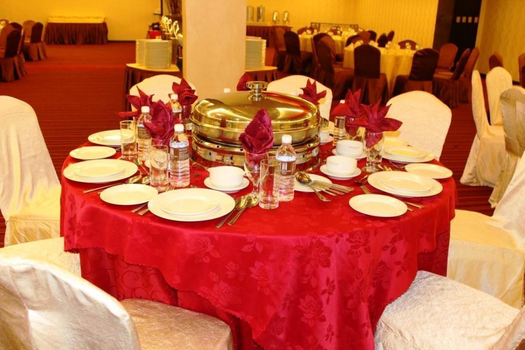 11@Century Hotel Johor Bahru Esterno foto